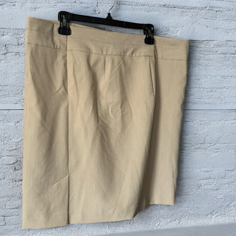 Classic Tan Women's Skirt